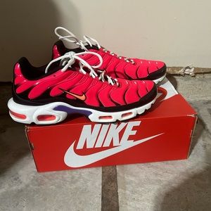 Air maxes